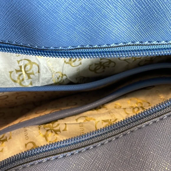 Blue bag bowel travel guess🦋 - Picture 11 of 16